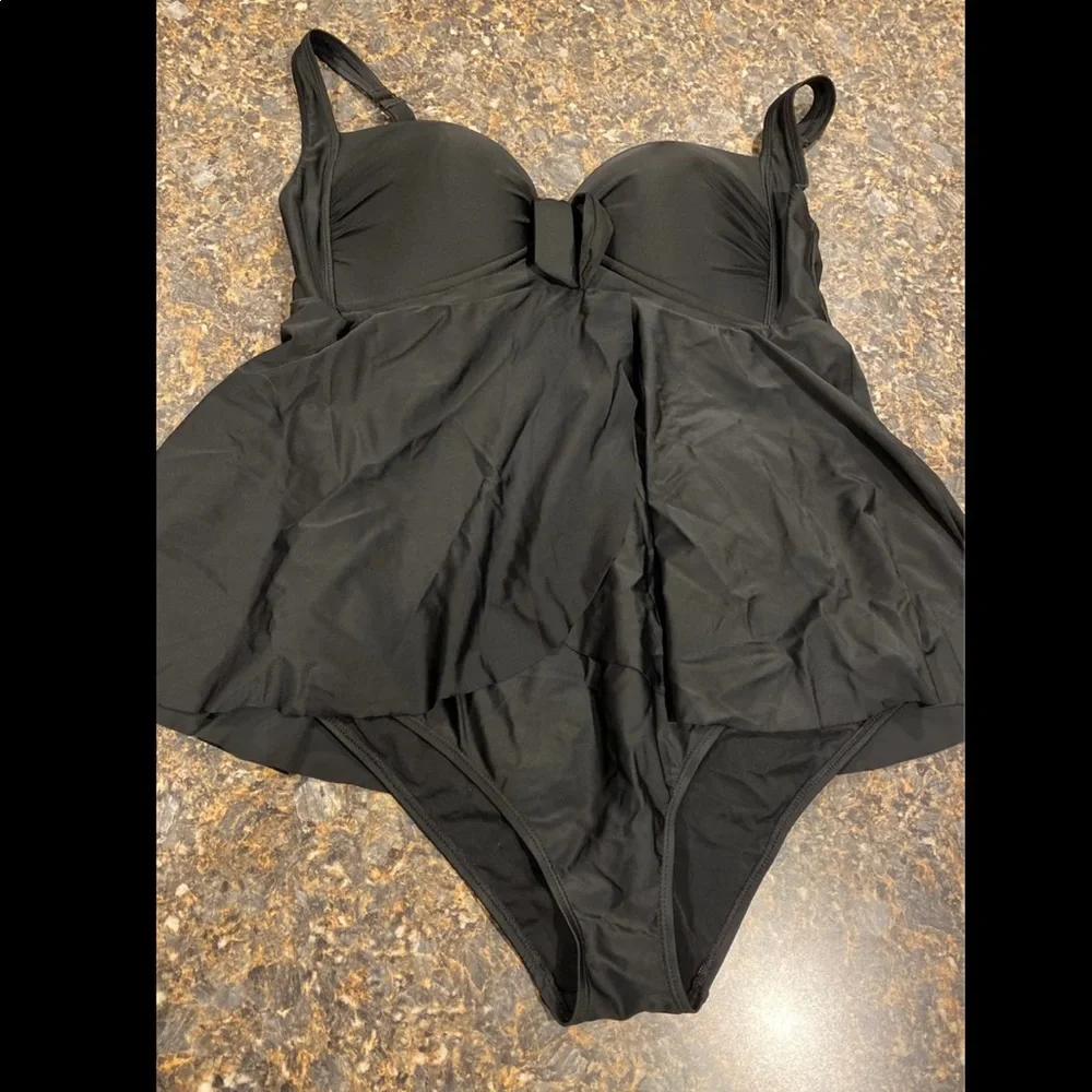 Torrid tie front flyaway black swimsuit - Picture 7 of 10